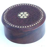 brass-inlaid-flower-box-aac01