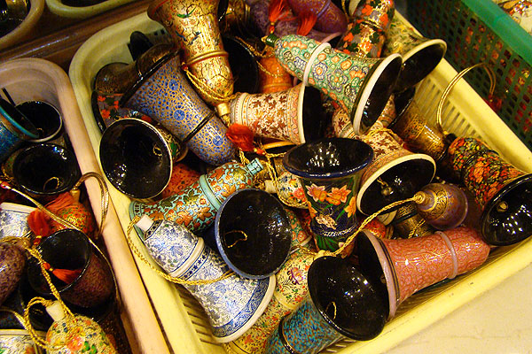 Kashmir crafts