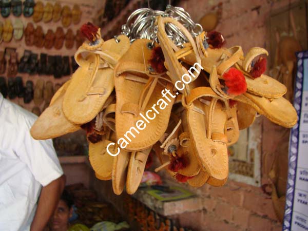 Kolhapuri Chappal key rings, Keyrings