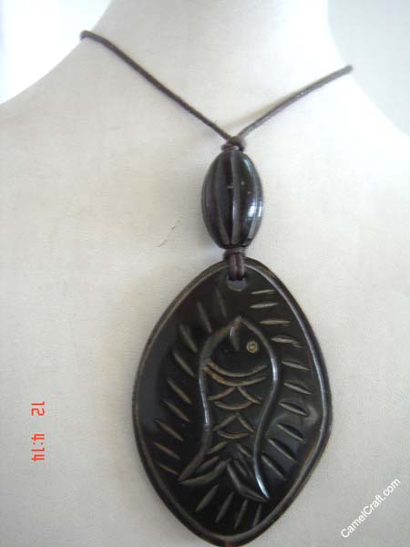 fish-bone-necklace