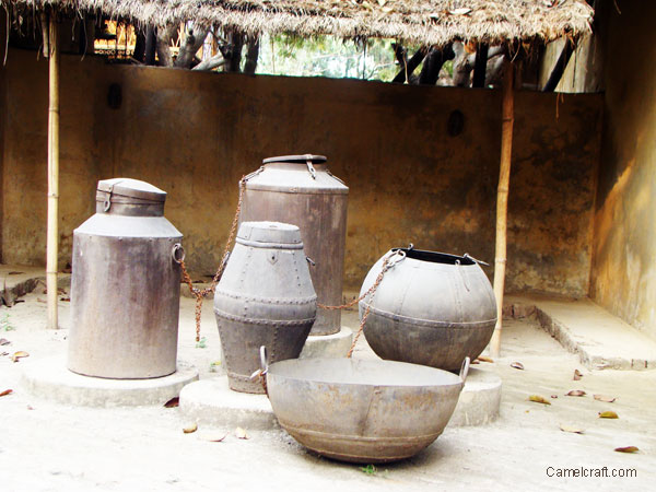 Old Iron Utencills displayed in Crafts Museum